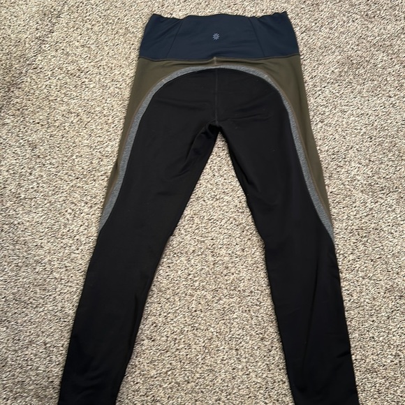 Athleta spar color block leggings size medium - Picture 8 of 9